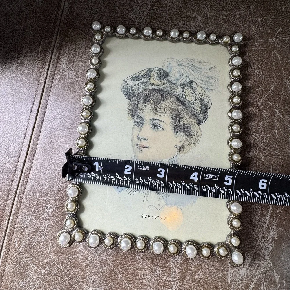 Vintage Style Faux Pearl 5x7 Picture Frame Silver Rope Victorian Cottage Decor